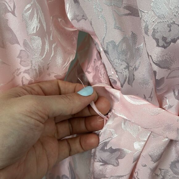 Vtg 90s Long Kimono Robe Small Powder Pink Floral Embossed Satin Belted Romantic - Picture 8 of 12